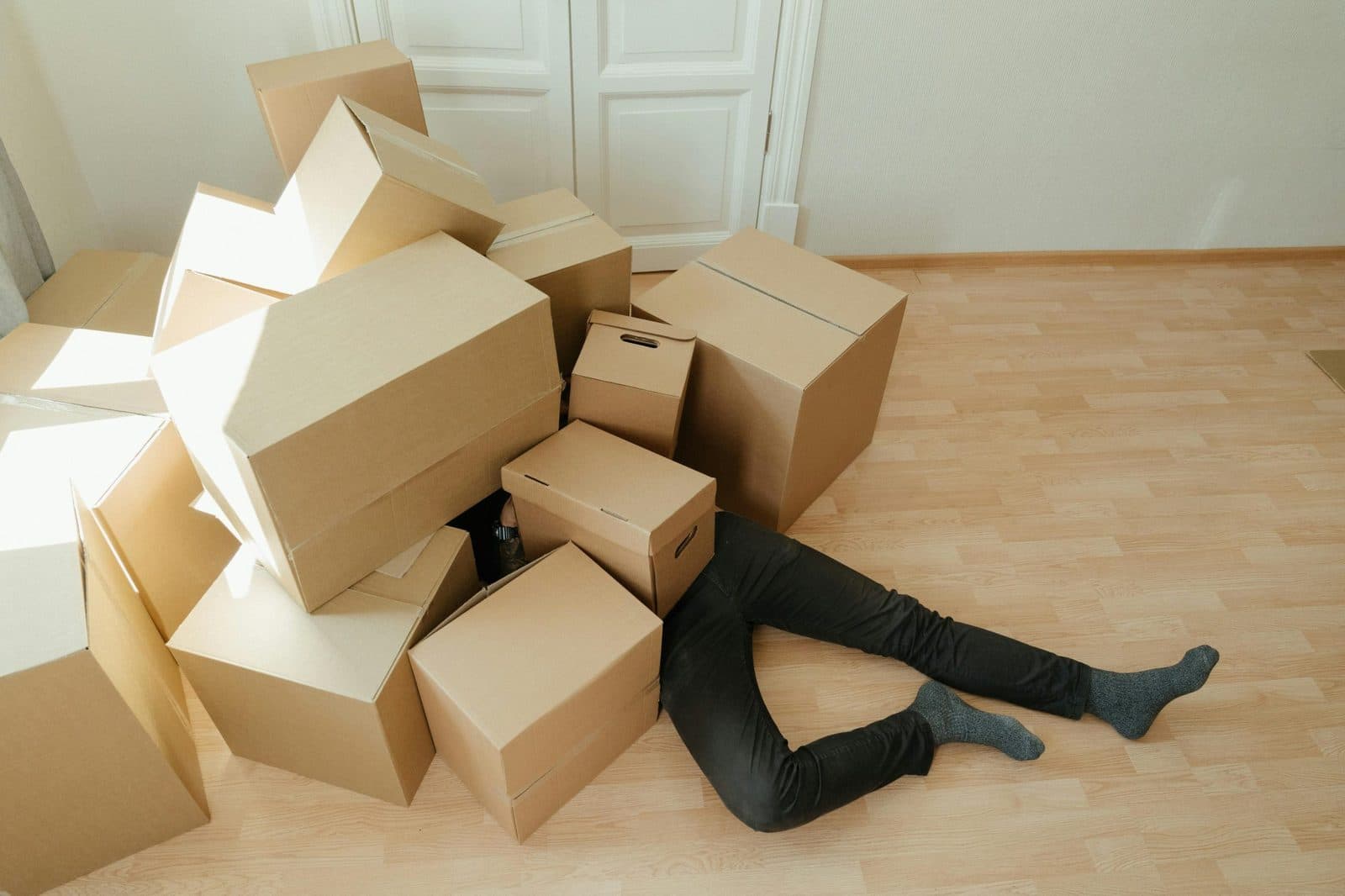 La Rivoluzione del Lasciar Andare: Come il Decluttering Trasforma Mente, Corpo e Anima